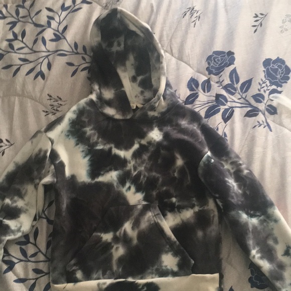 Hoodie with pockets and writing - Picture 2 of 4